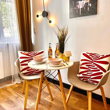 Super 1 Bed Room Condo In Warszawa Center Экстерьер фото