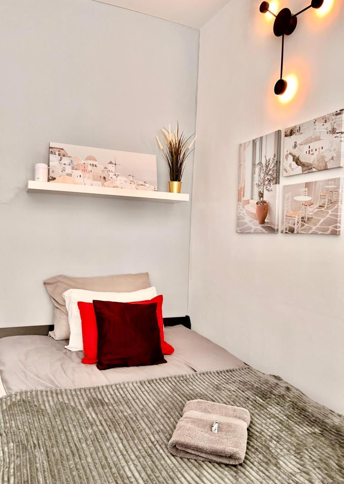 Super 1 Bed Room Condo In Warszawa Center Экстерьер фото