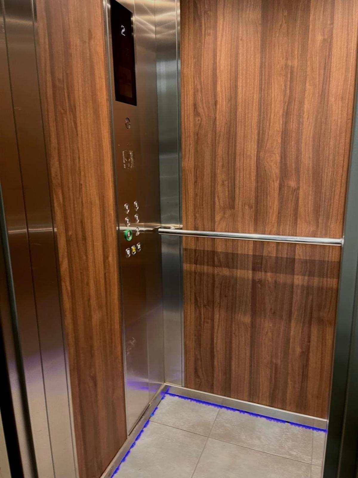 Super 1 Bed Room Condo In Warszawa Center Экстерьер фото
